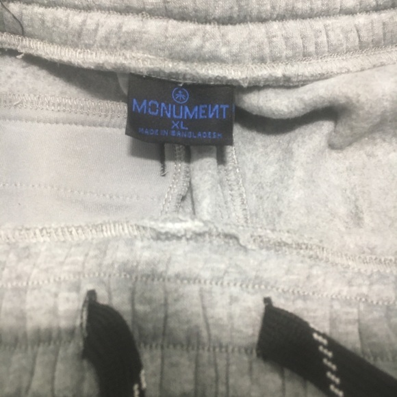 Monument Jogging Shorts - Picture 4 of 4